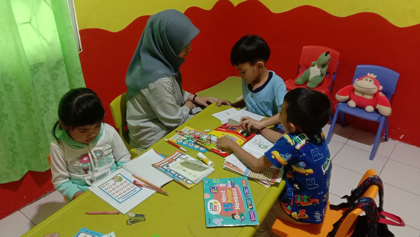 Anak belajar di Rumah BIMBA